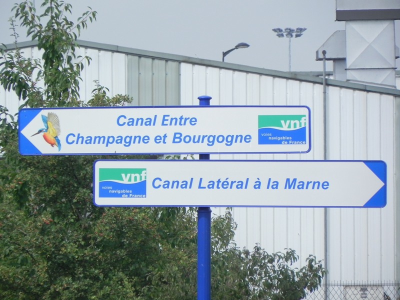 Bonjour Canal entre Champagne et Bourgogne.