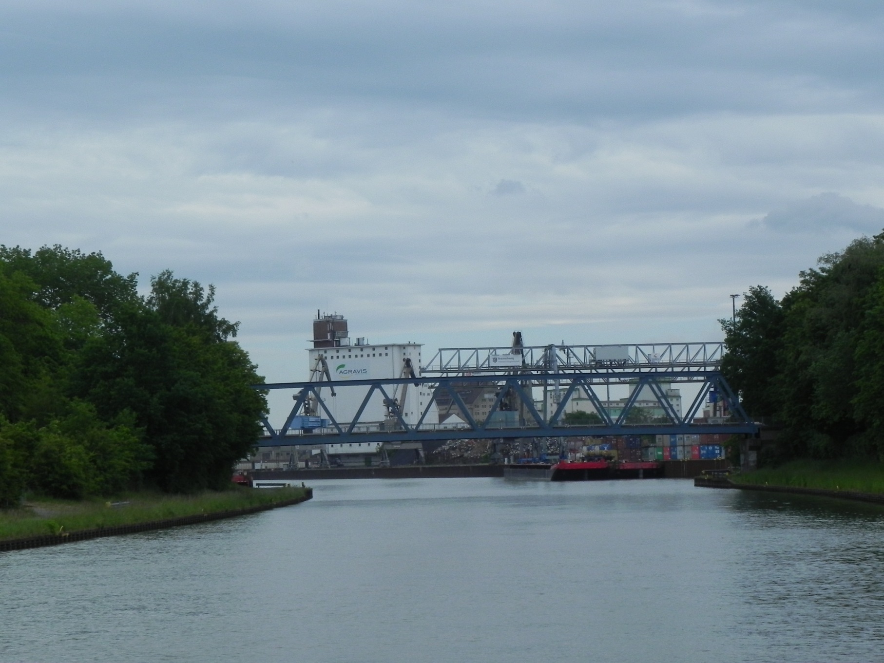 20150601013 Braunschweig Container Schrott Oel und Argarhafen Kopie
